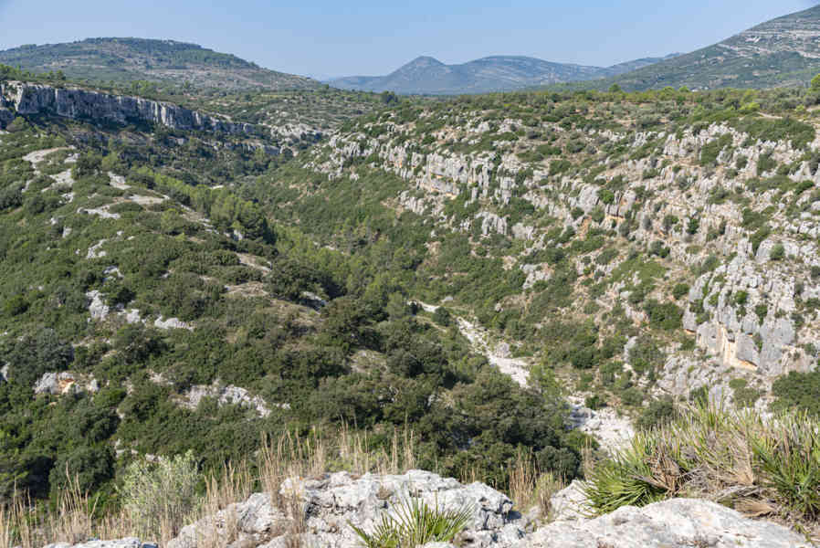 Castelló de la Plana - parque natural de la Valltorta-Gassulla 01